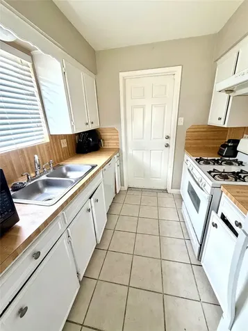 4808 Fairhaven Street Pasadena TX 77505