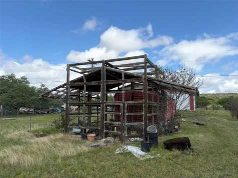 1060 Ranch Road 3404 Kingsland TX 78639