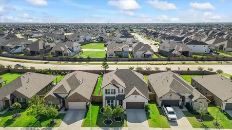 8610 Flamingo Bay Ln Lane Cypress TX 77433