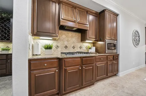 15710 Starcreek Lane Houston TX 77044