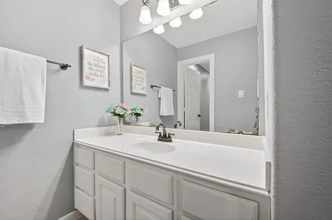 15710 Starcreek Lane Houston TX 77044