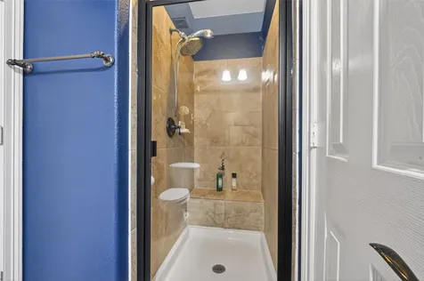 15710 Starcreek Lane Houston TX 77044