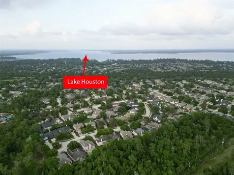 15710 Starcreek Lane Houston TX 77044