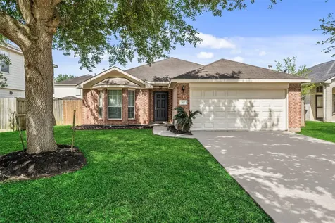 305 S Golden Oak Drive Texas City TX 77591