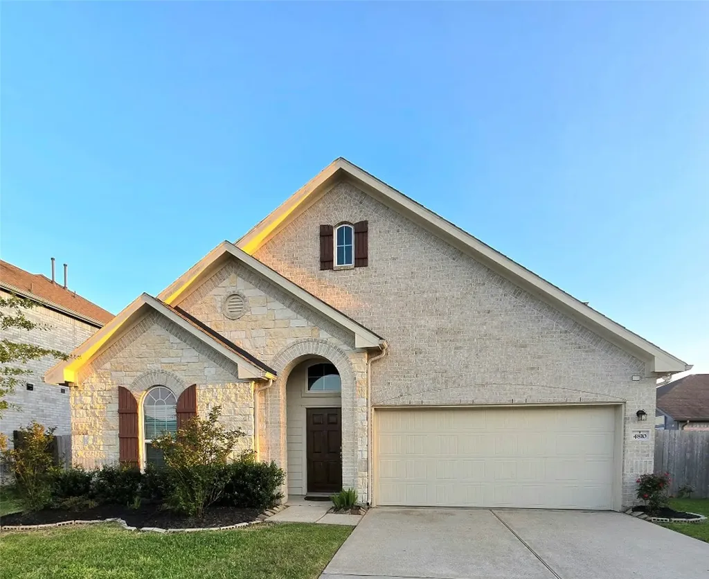 4810 Goldeneye Drive Baytown TX 77521