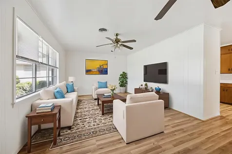 2107 Wayside Drive Brenham TX 77833