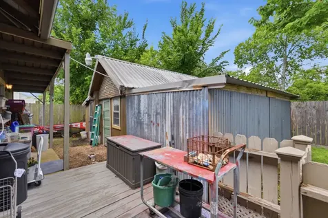 9282 State Highway 75 S New Waverly TX 77358