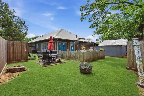 9282 State Highway 75 S New Waverly TX 77358
