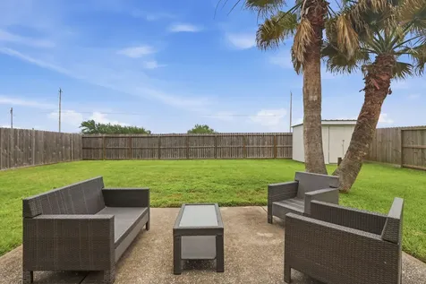 8118 Berkely Court Baytown TX 77521