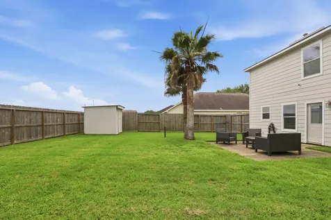 8118 Berkely Court Baytown TX 77521
