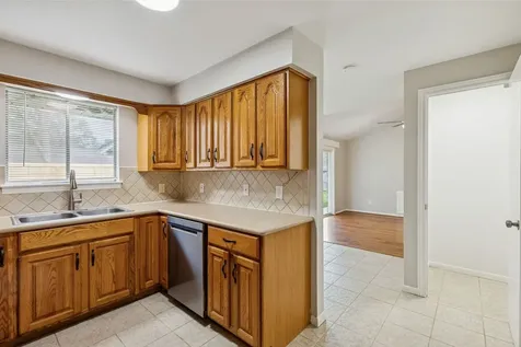 5758 Greencraig Drive Houston TX 77035