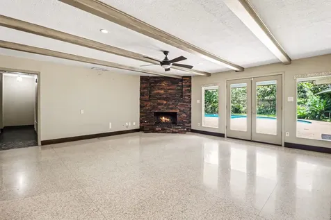 5251 Birdwood Road Houston TX 77096