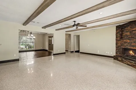 5251 Birdwood Road Houston TX 77096