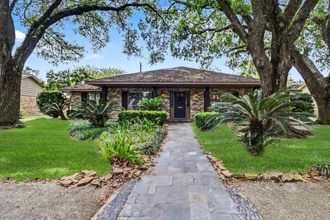 5251 Birdwood Road Houston TX 77096