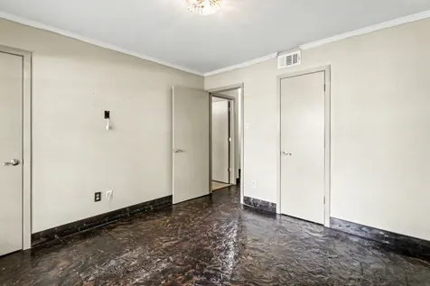 5251 Birdwood Road Houston TX 77096