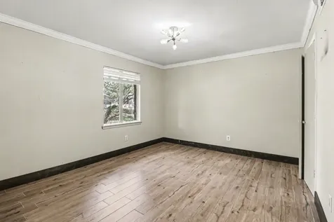 5251 Birdwood Road Houston TX 77096