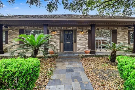 5251 Birdwood Road Houston TX 77096