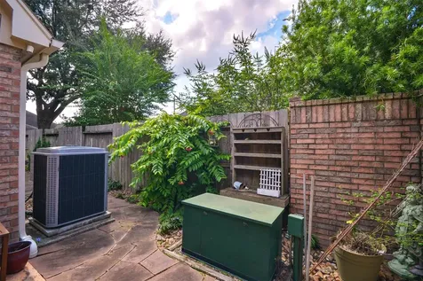 4510 Elmstone Court Houston TX 77345