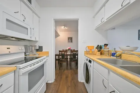 4627 Wild Indigo Street 603 Houston TX 77027