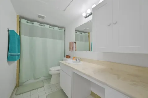 4627 Wild Indigo Street 603 Houston TX 77027