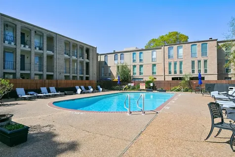 4627 Wild Indigo Street 603 Houston TX 77027