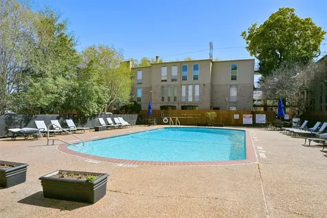 4627 Wild Indigo Street 603 Houston TX 77027