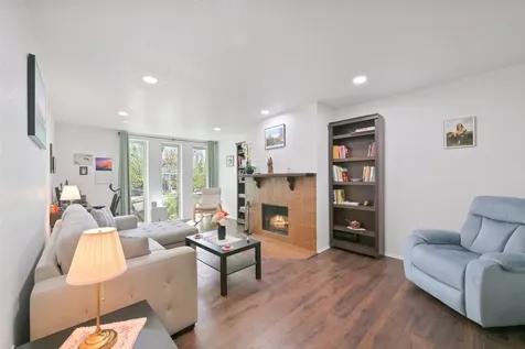 4627 Wild Indigo Street 603 Houston TX 77027