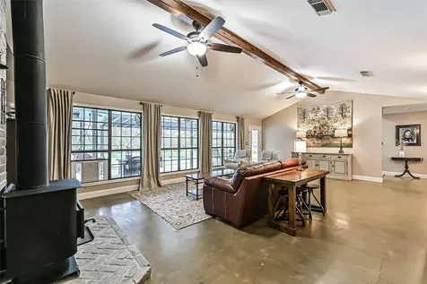 1916 Lundy Lane Friendswood TX 77546