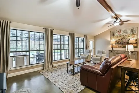 1916 Lundy Lane Friendswood TX 77546