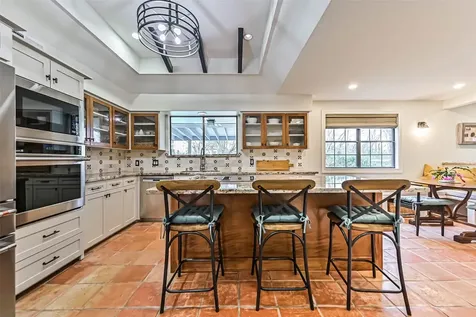 1916 Lundy Lane Friendswood TX 77546