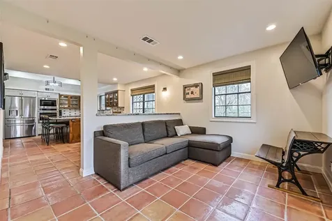1916 Lundy Lane Friendswood TX 77546