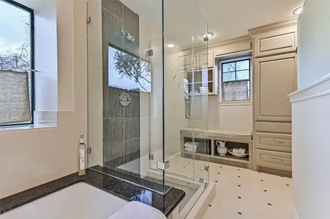 1916 Lundy Lane Friendswood TX 77546