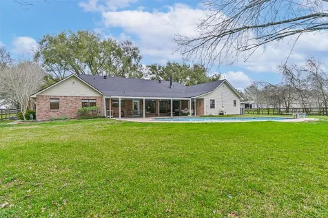 1916 Lundy Lane Friendswood TX 77546