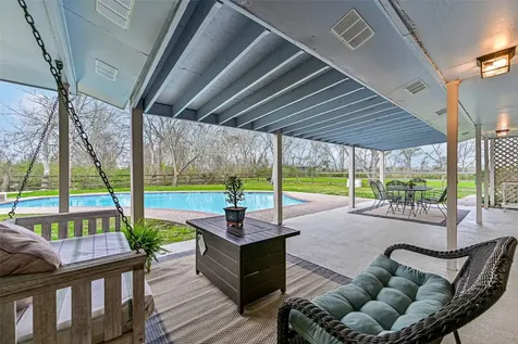 1916 Lundy Lane Friendswood TX 77546