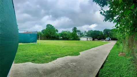 3804 20th Street N Texas City TX 77590