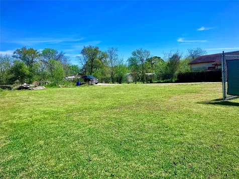 3804 20th Street N Texas City TX 77590