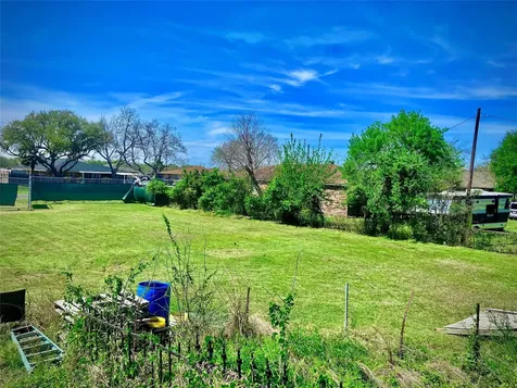 3804 20th Street N Texas City TX 77590