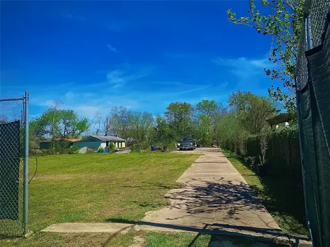 3804 20th Street N Texas City TX 77590