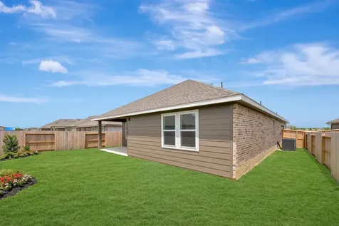 698 Daniels Lake Lane Dayton TX 77535