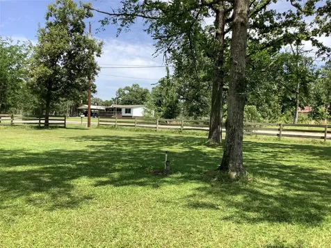 161 Oakdale Drive Huntsville TX 77320