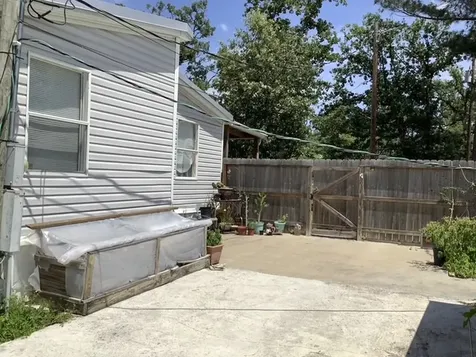 161 Oakdale Drive Huntsville TX 77320