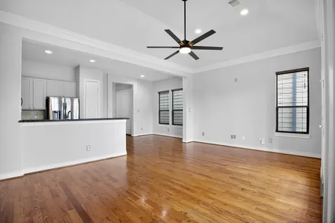 5719 Darling Street Houston TX 77007