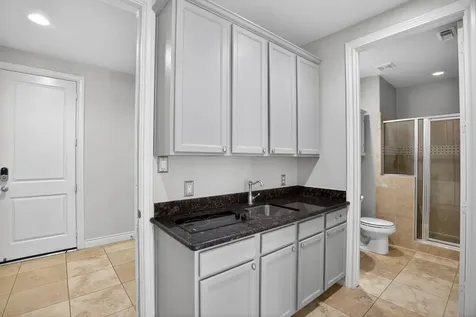 5719 Darling Street Houston TX 77007