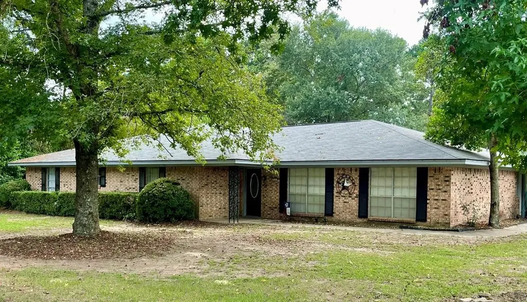 807 El Camino Drive Grapeland TX 75844