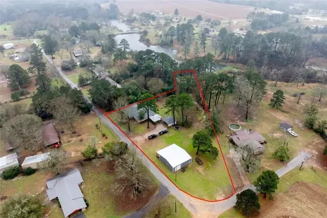 807 El Camino Drive Grapeland TX 75844