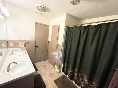 807 El Camino Drive Grapeland TX 75844