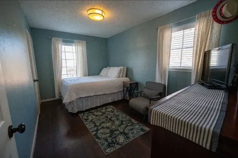 1220 Shadowdale Drive 8 Houston TX 77043