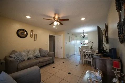 1220 Shadowdale Drive 8 Houston TX 77043