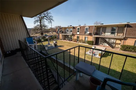 1220 Shadowdale Drive 8 Houston TX 77043