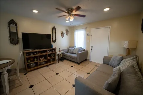 1220 Shadowdale Drive 8 Houston TX 77043